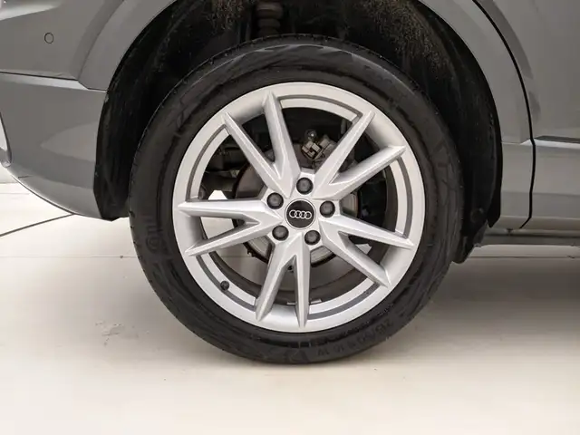 Audi Q2 view 9