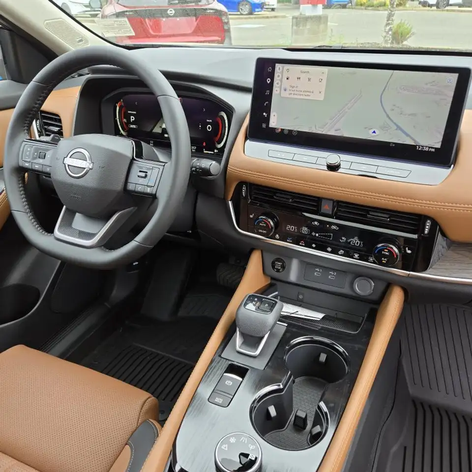 Nissan Rogue снимка Nissan Rogue