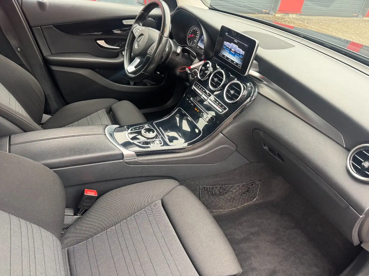 Mercedes-Benz GLC 220 d 4Matic LED Kamera AHK Elektr. Klappe Grijs - 2