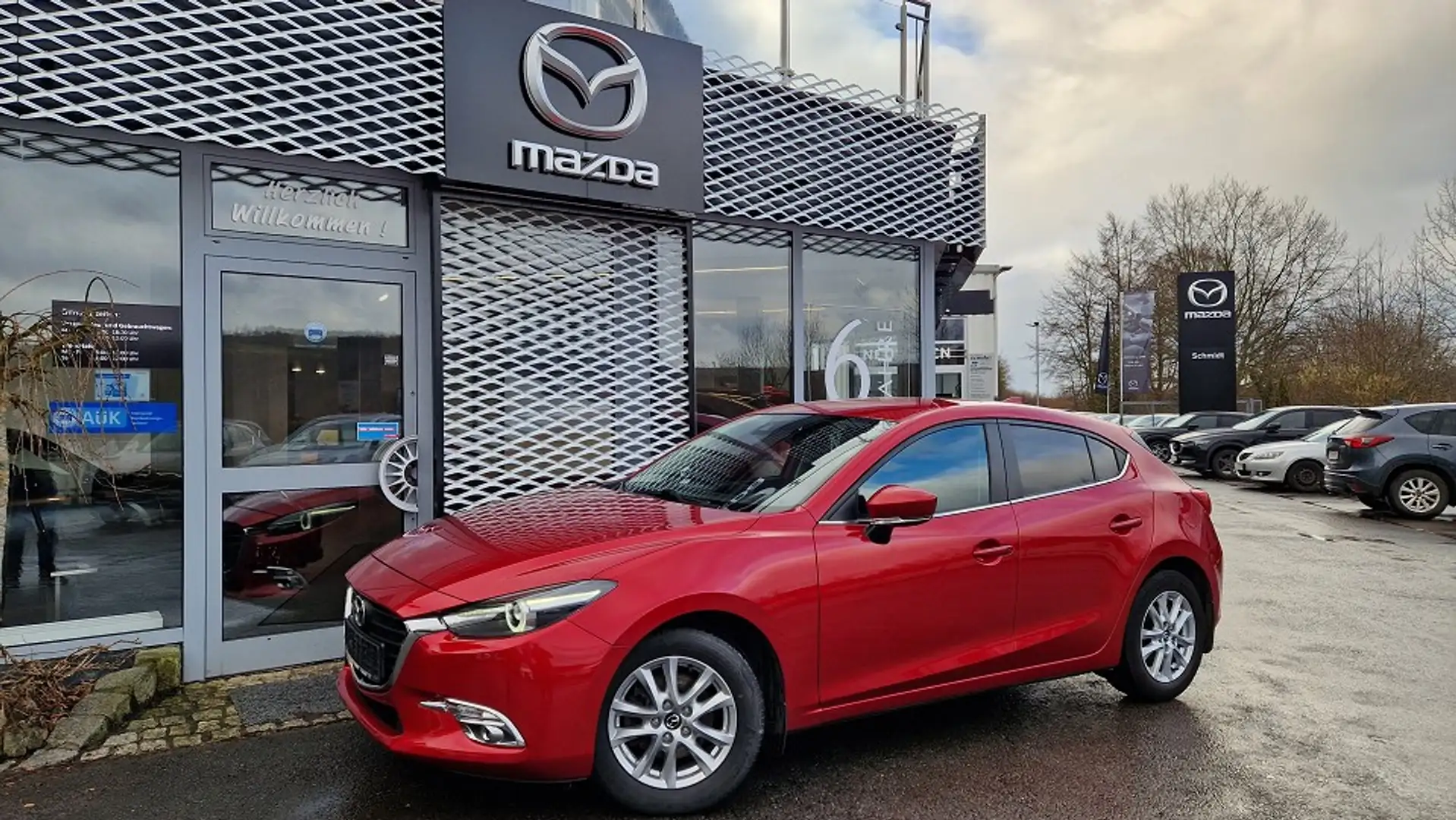 Mazda 3 Exclusive-Line 88 KW (120 PS) inkl. Navi + Kamera Rot - 1