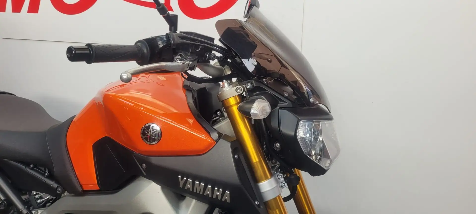 Yamaha MT-09 ABS ***MOTODOC.BE*** Orange - 2