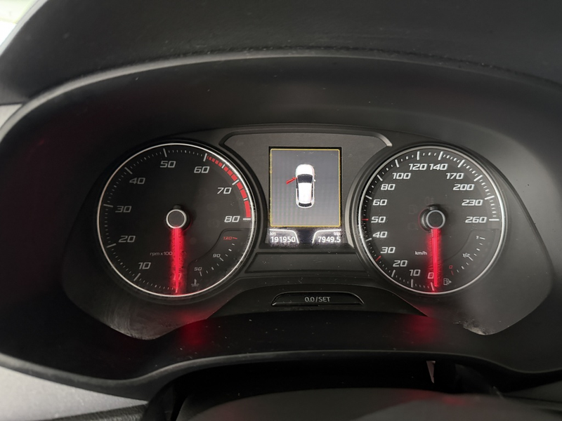 SEAT Leon 1.4 TSI FR — photo 7