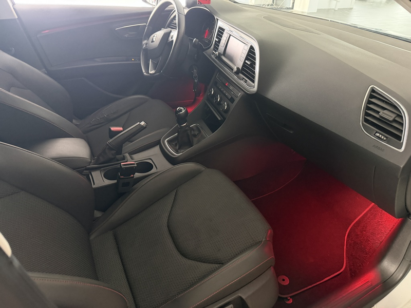 SEAT Leon 1.4 TSI FR — photo 3