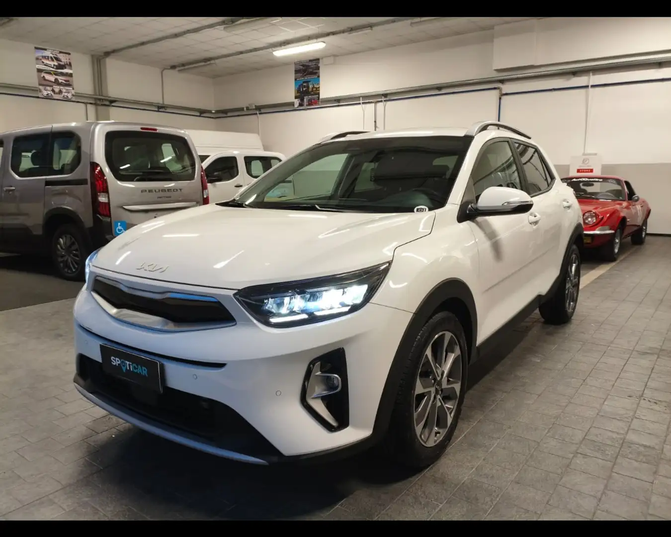 Kia Stonic 1.0 T-GDi MHEV Style s/Design Pack Blanc - 1