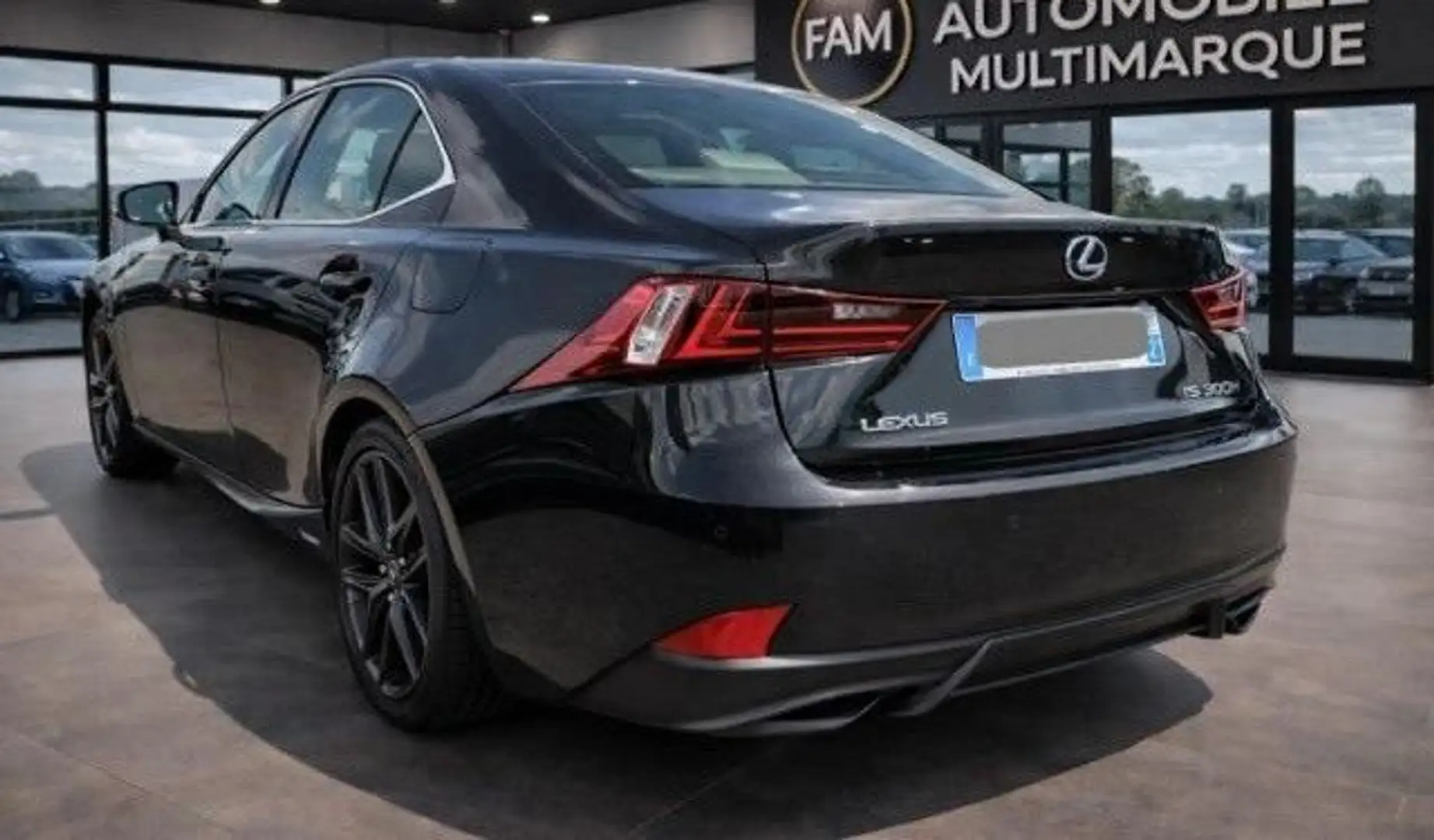 Lexus IS F 300h Sport Schwarz - 2