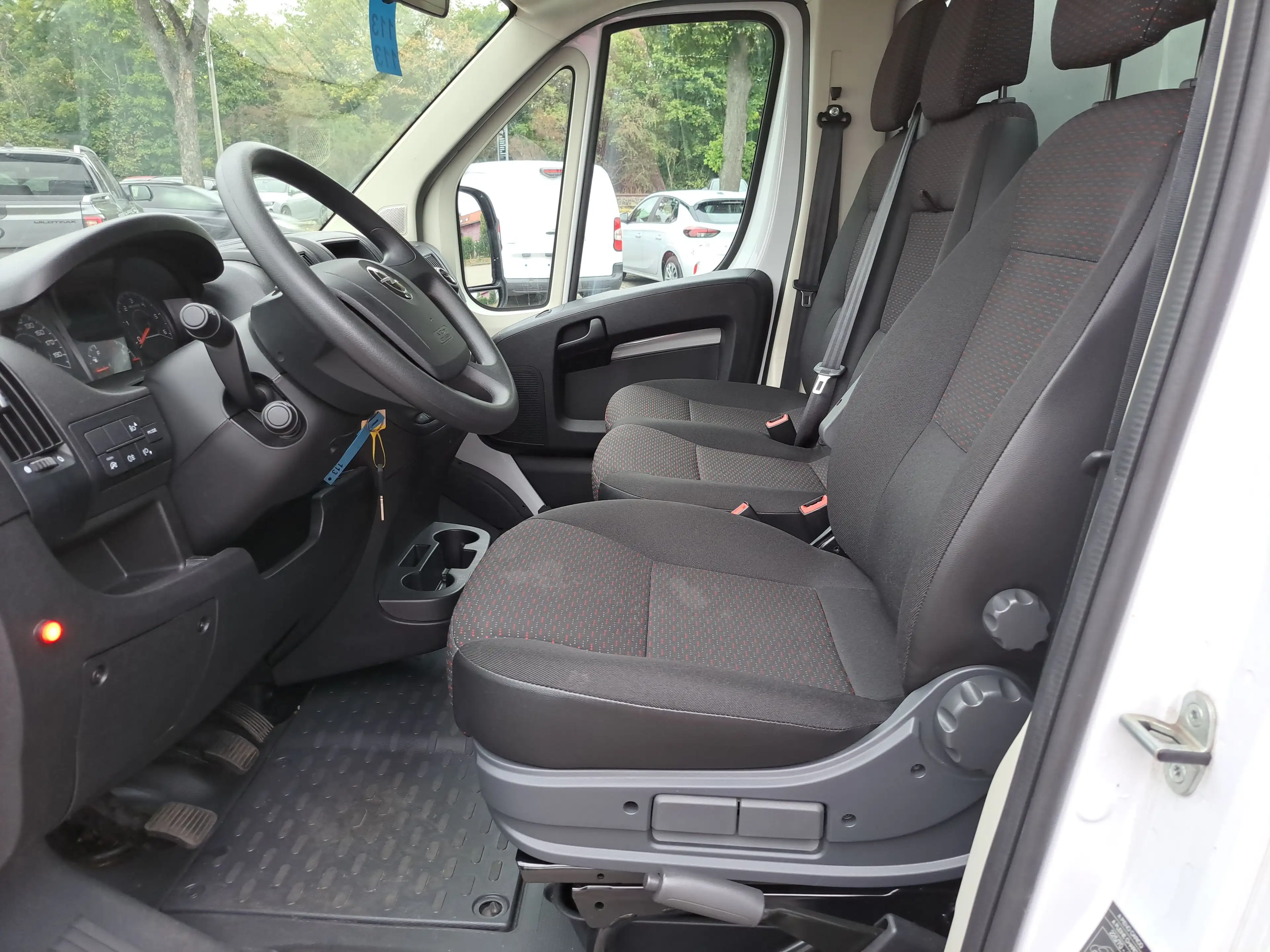 Opel Movano Koffer L4 Ladebordwand — photo 11
