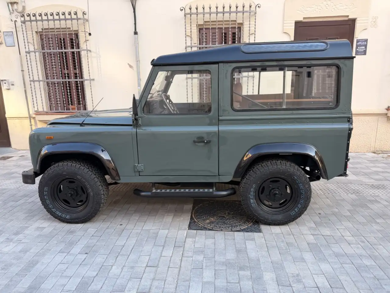 Land Rover Defender 110 TDI Pick Up, foto 3