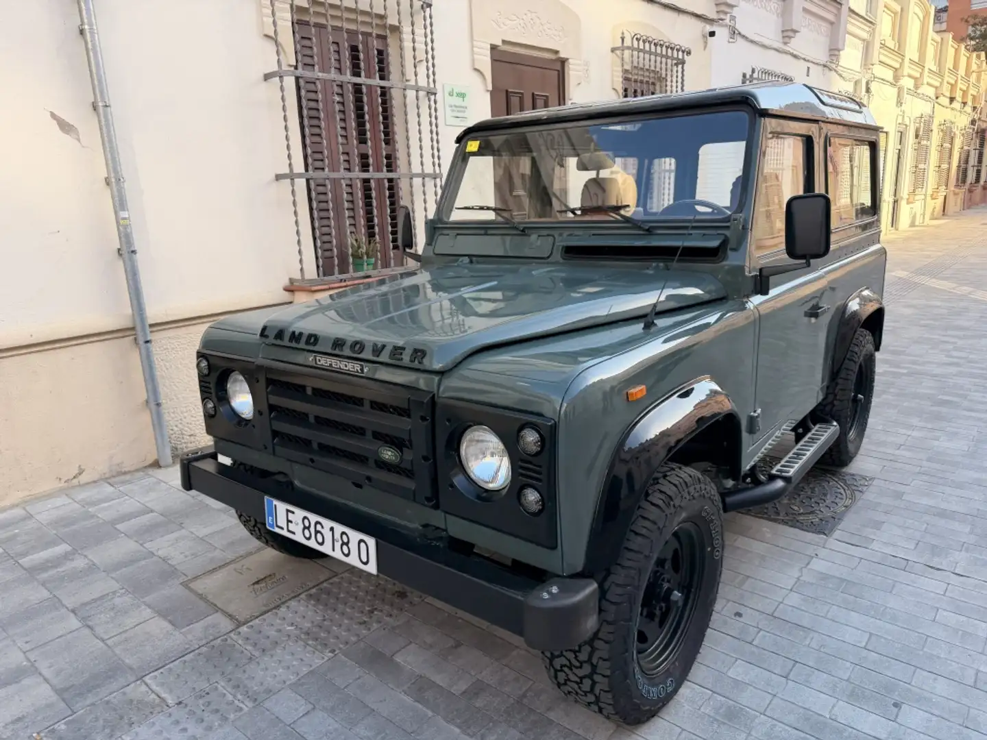 Land Rover Defender 110 TDI Pick Up - 1
