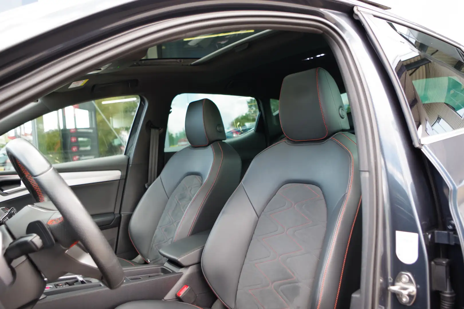 SEAT Leon 1.4 TSI eHybrid PHEV FR, Panoramadak, Memory, LED, Gris - 2