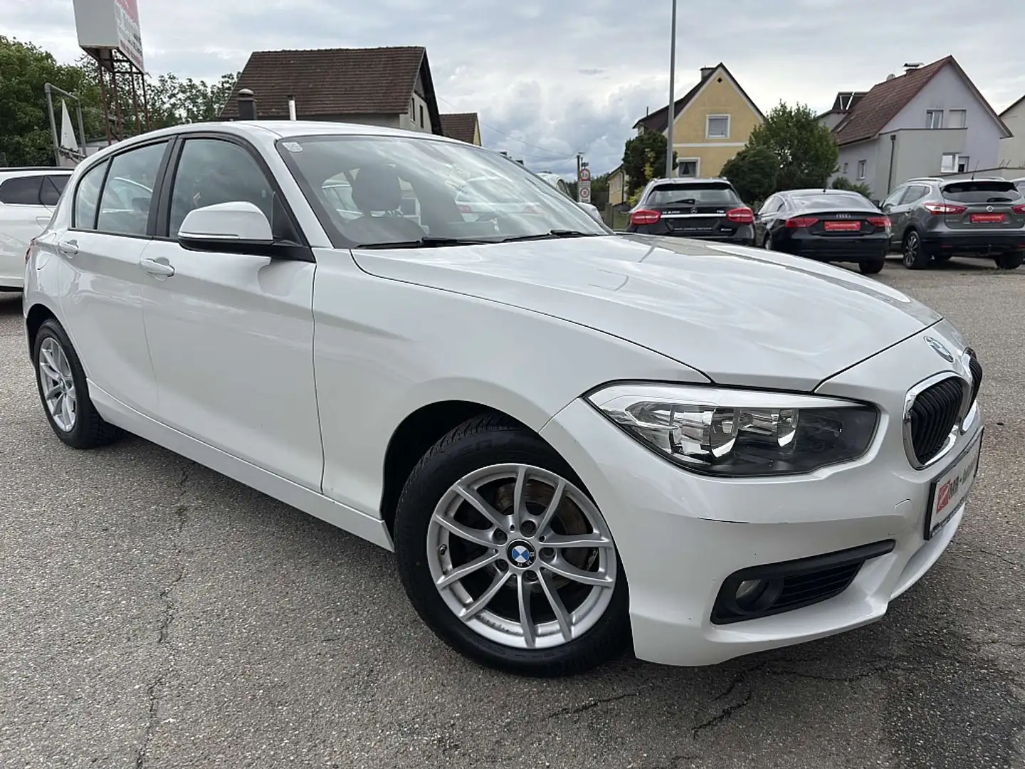 BMW 116 d Advantage Weiß - 1