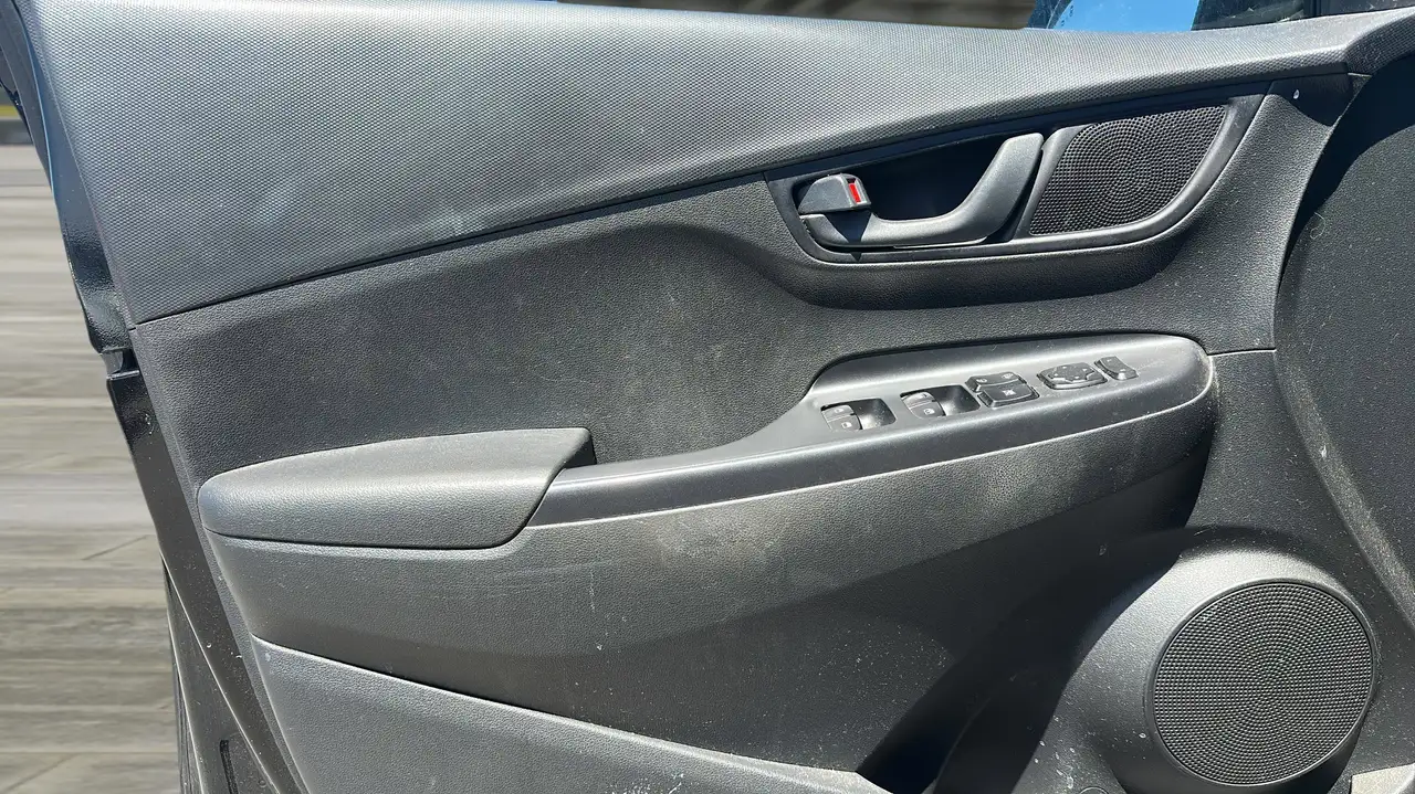 Hyundai KONA снимка Hyundai KONA