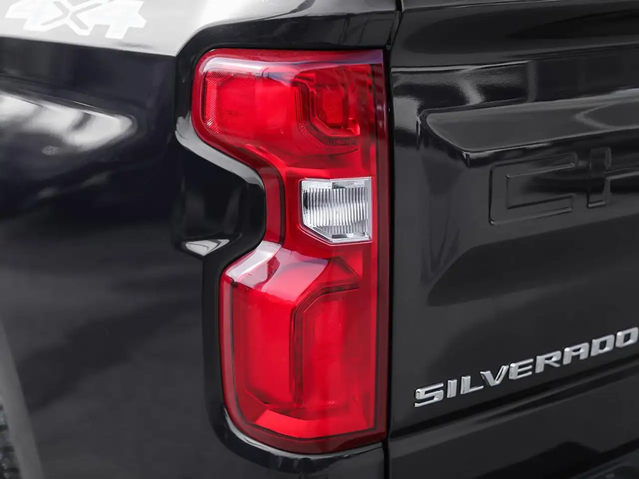 Chevrolet Silverado 1500 снимка Chevrolet Silverado 1500