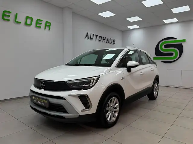 Opel Crossland view 3