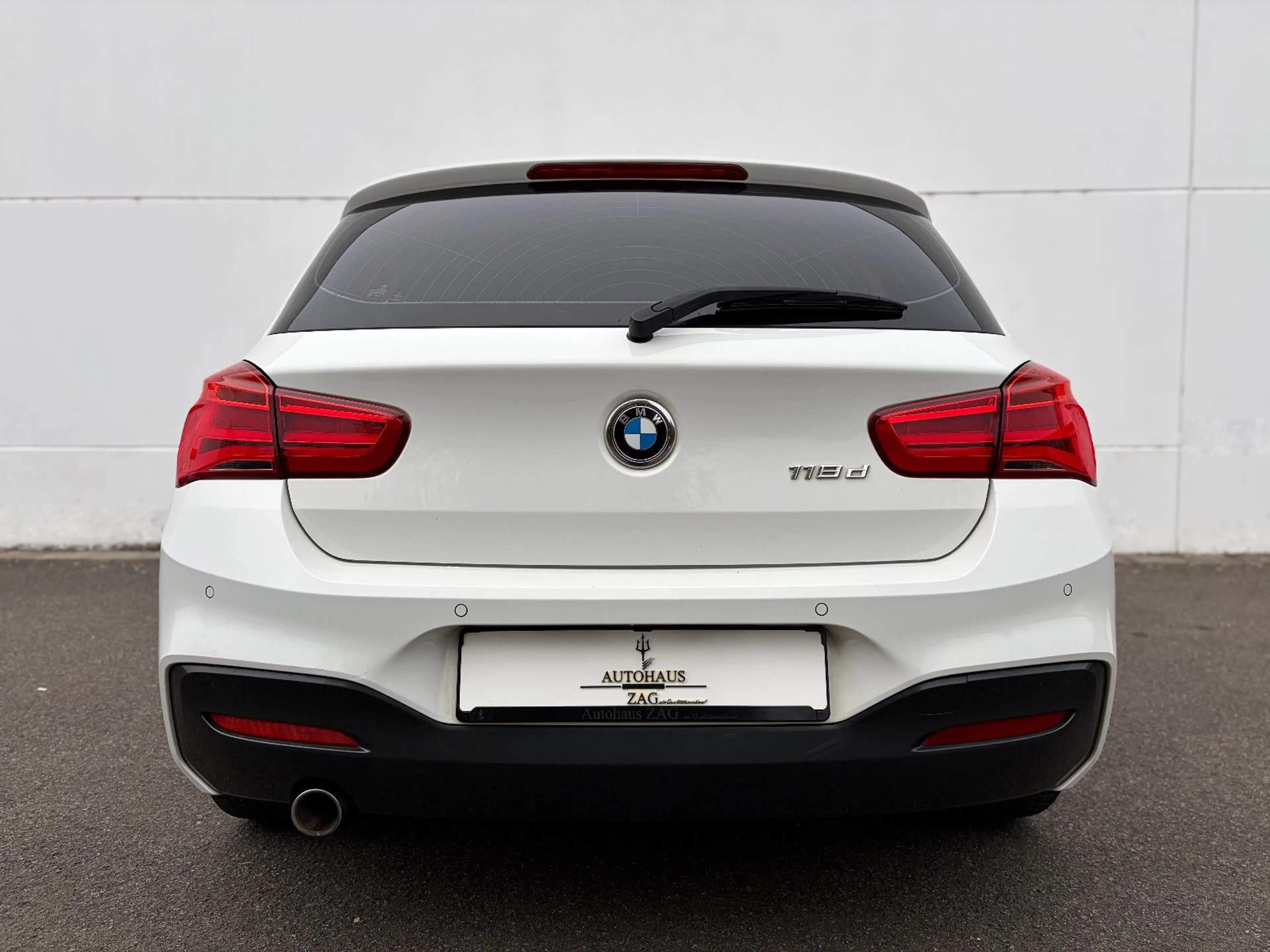 BMW 118 d ///M Sport*SHADOW LINE*ALCANTARA*NAVI*LED* — photo 6