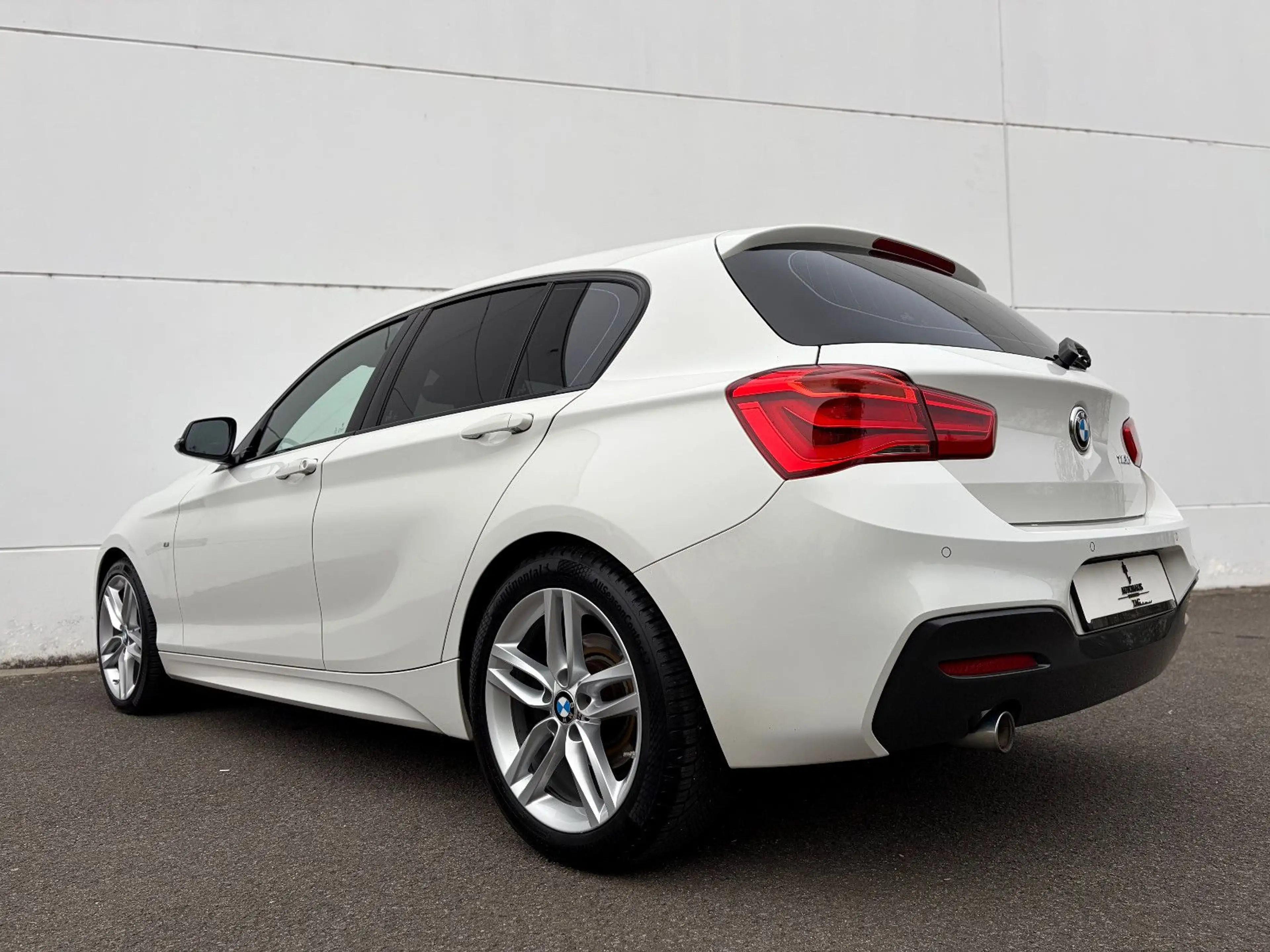 BMW 118 d ///M Sport*SHADOW LINE*ALCANTARA*NAVI*LED* — photo 5