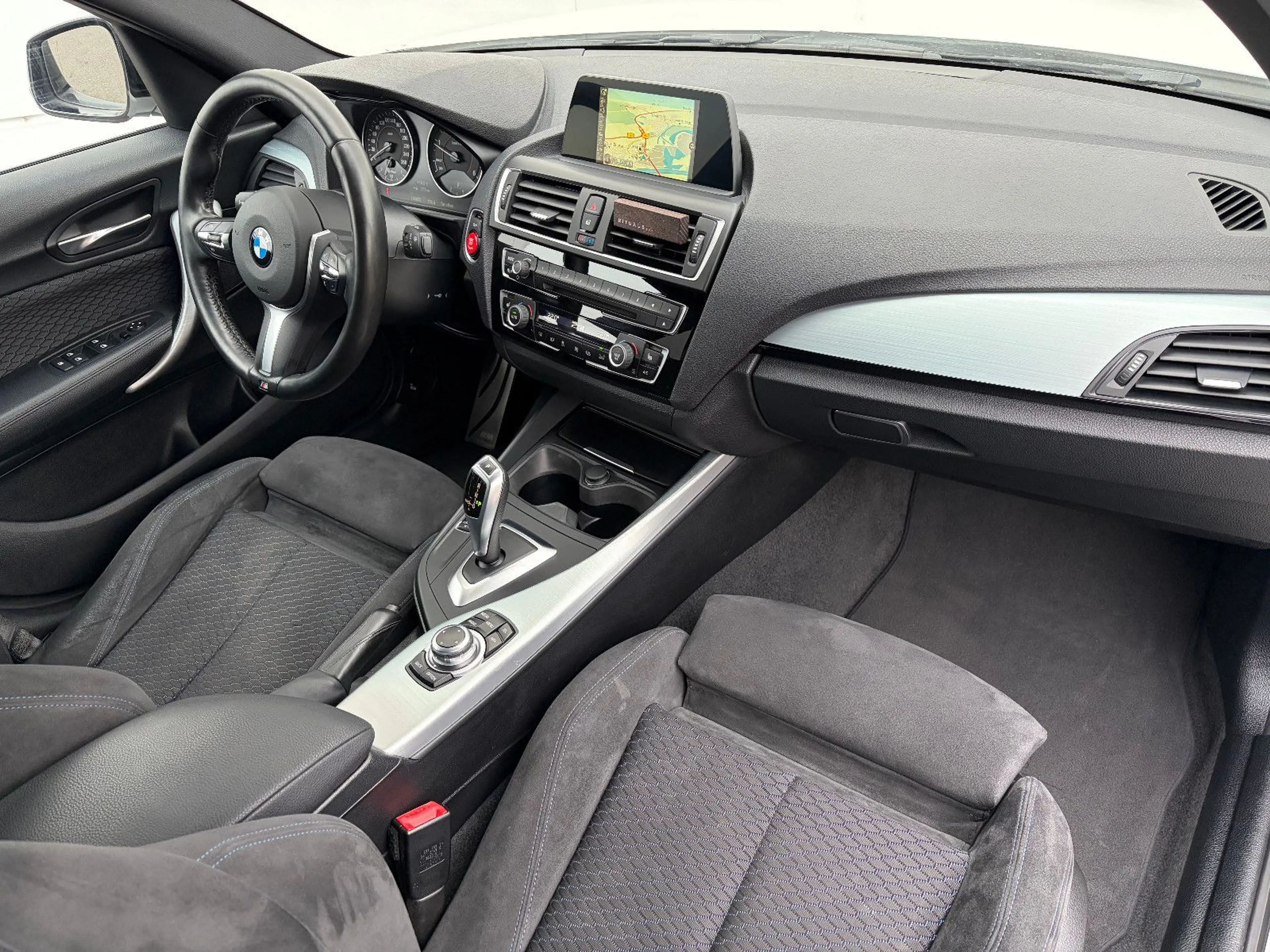 BMW 118 d ///M Sport*SHADOW LINE*ALCANTARA*NAVI*LED* — photo 12