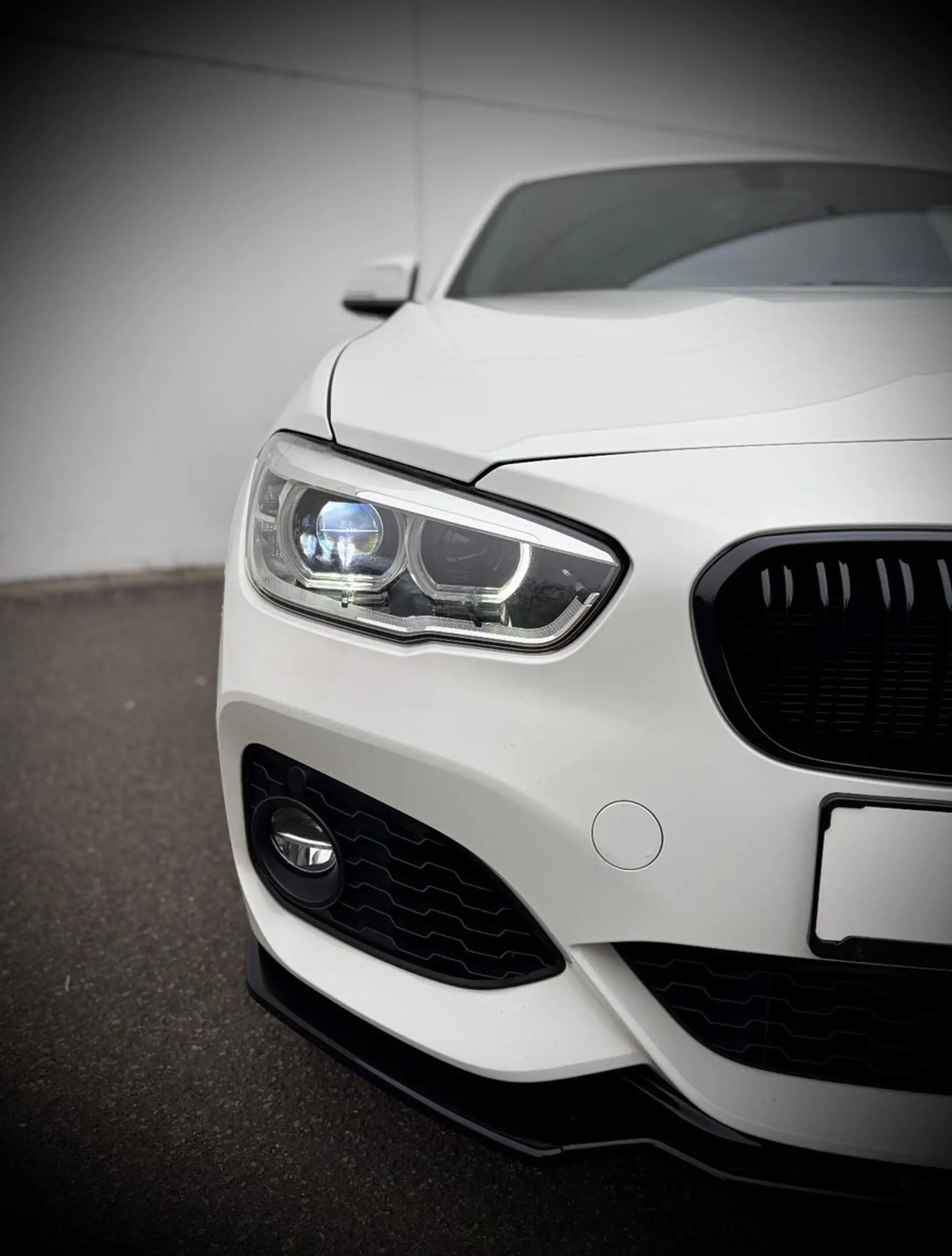 BMW 118 d ///M Sport*SHADOW LINE*ALCANTARA*NAVI*LED* — photo 3