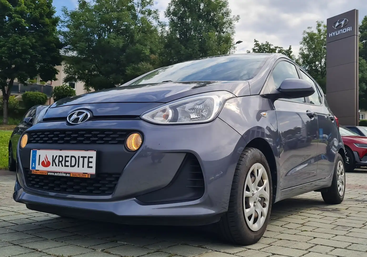 Hyundai i10 1,0 Level 2 Grau - 2