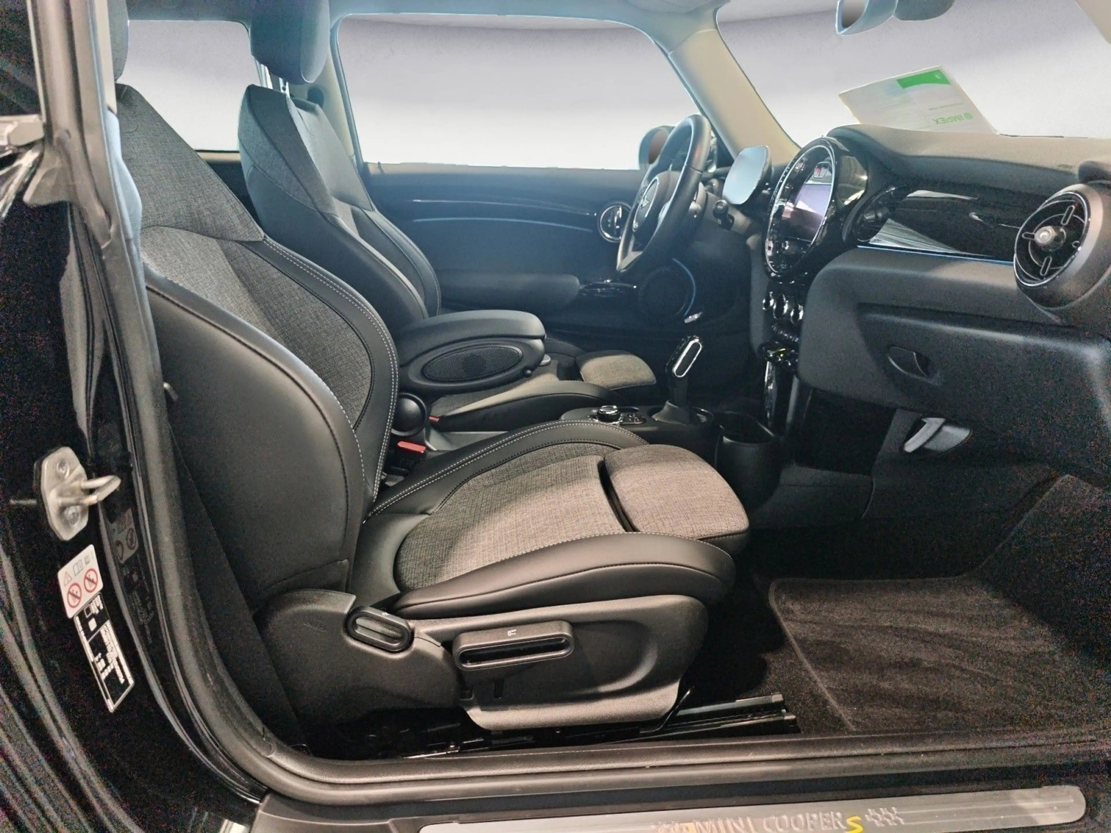 MINI Cooper E Cooper SE Classic Trim Klimaaut. Sportsitze PDC — photo 14