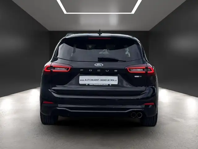 Ford Focus view 10