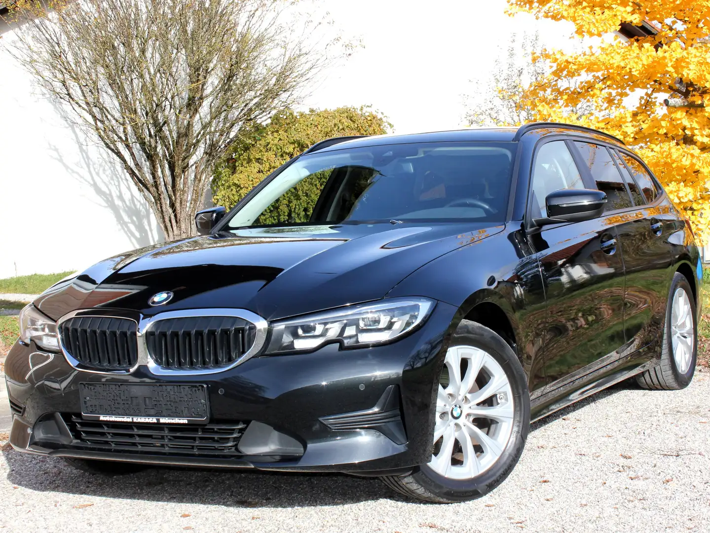 BMW 320 320 d Aut. Teilleder Sport Livecockpit 1.Hand Schwarz - 1