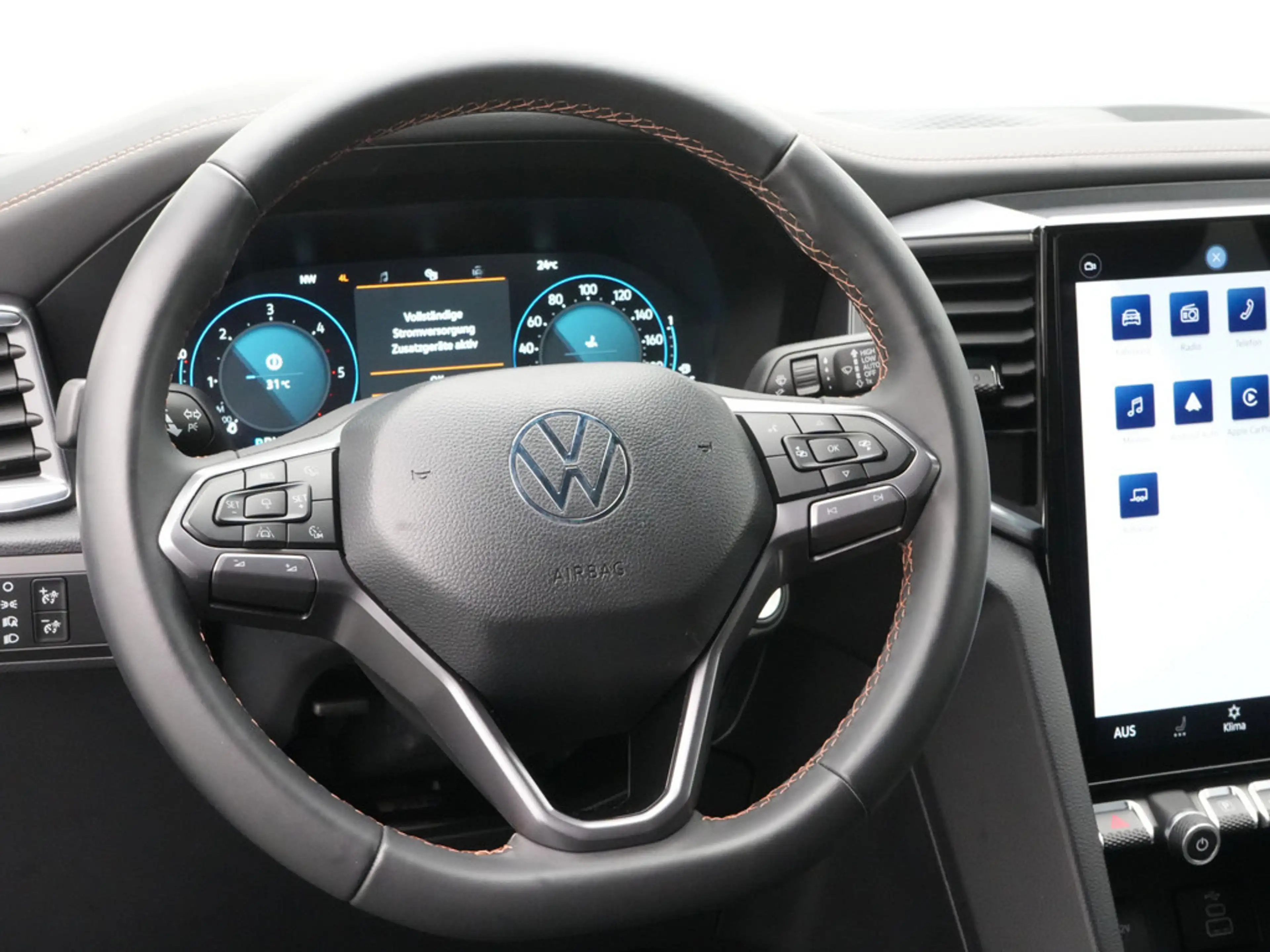 Volkswagen Amarok PanAmericana MATRIX LEDER STANDHZ AHK — photo 14
