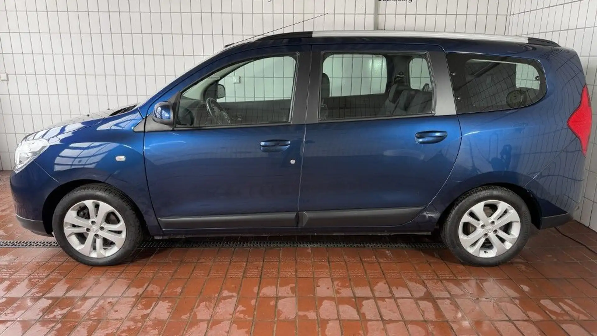 Dacia Lodgy TCe 115 Prestige*7-SITZ*NAVI*CAM*SITZHZ* Blau - 2