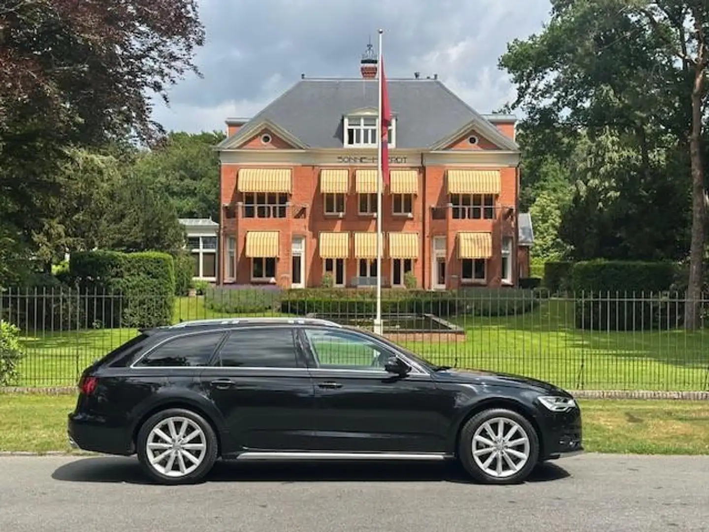 Audi A6 allroad quattro 3.0 TDI Edition Zwart - 2