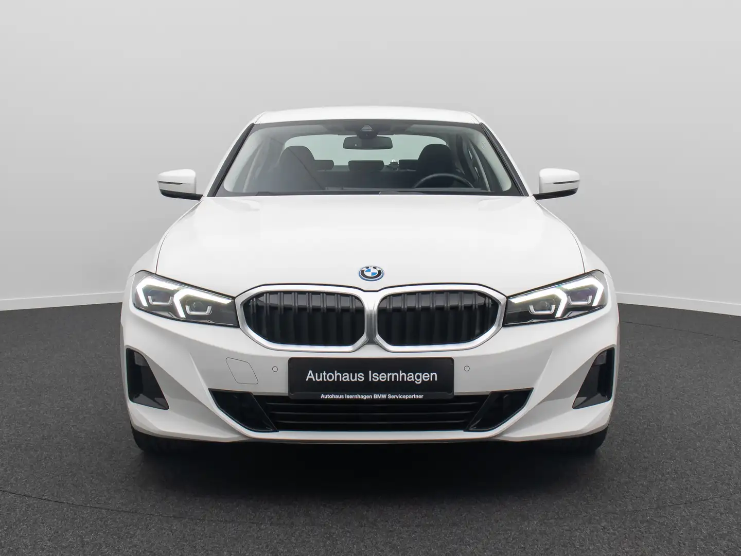 BMW 330 GeschwindigReg PDC CockpitPlus DAB Sport Weiß - 2