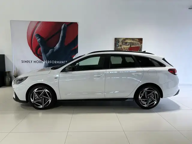 Hyundai I30 view 3