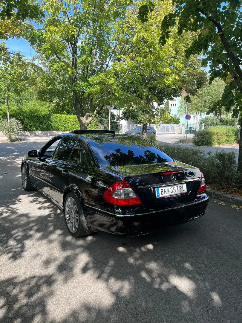 Mercedes-Benz E 200 W211 / Avantgarde Sport CDI Schwarz - 2