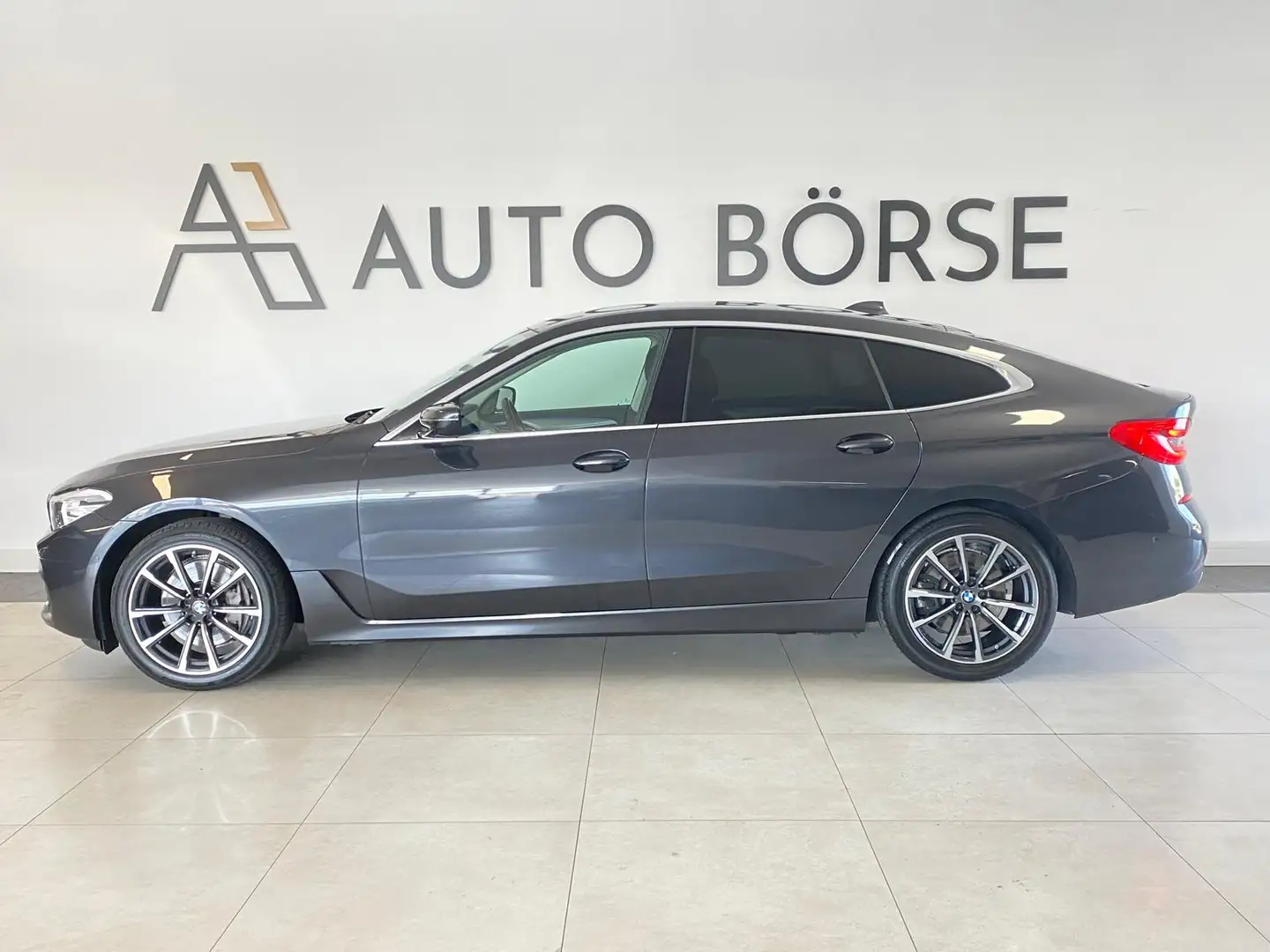 BMW 630 d M Sport*NAV*LEDER*H&K*LED*AHK Grau - 2