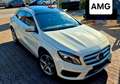 Mercedes-Benz GLA 180 Kamera-Navi-LED- Panorama-AMG SPORTPAKET Weiß - thumbnail 1