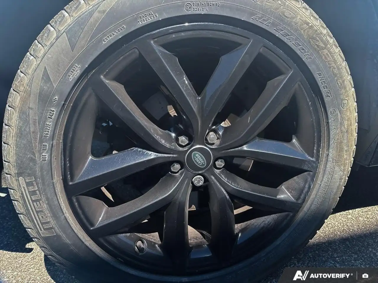 Land Rover Range Rover Velar снимка Land Rover Range Rover Velar