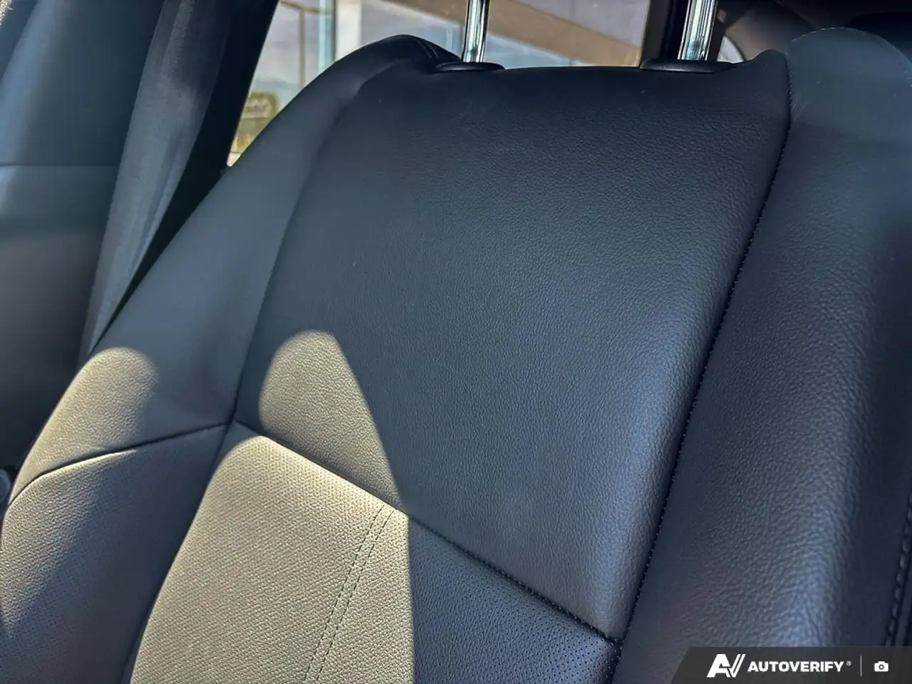 Land Rover Range Rover Velar снимка Land Rover Range Rover Velar