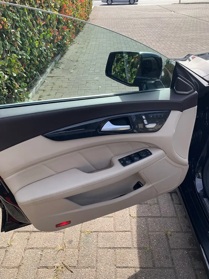 Mercedes-Benz CLS 400 CLS Shooting Brake 400 7G-TRONIC Чёрный - 1
