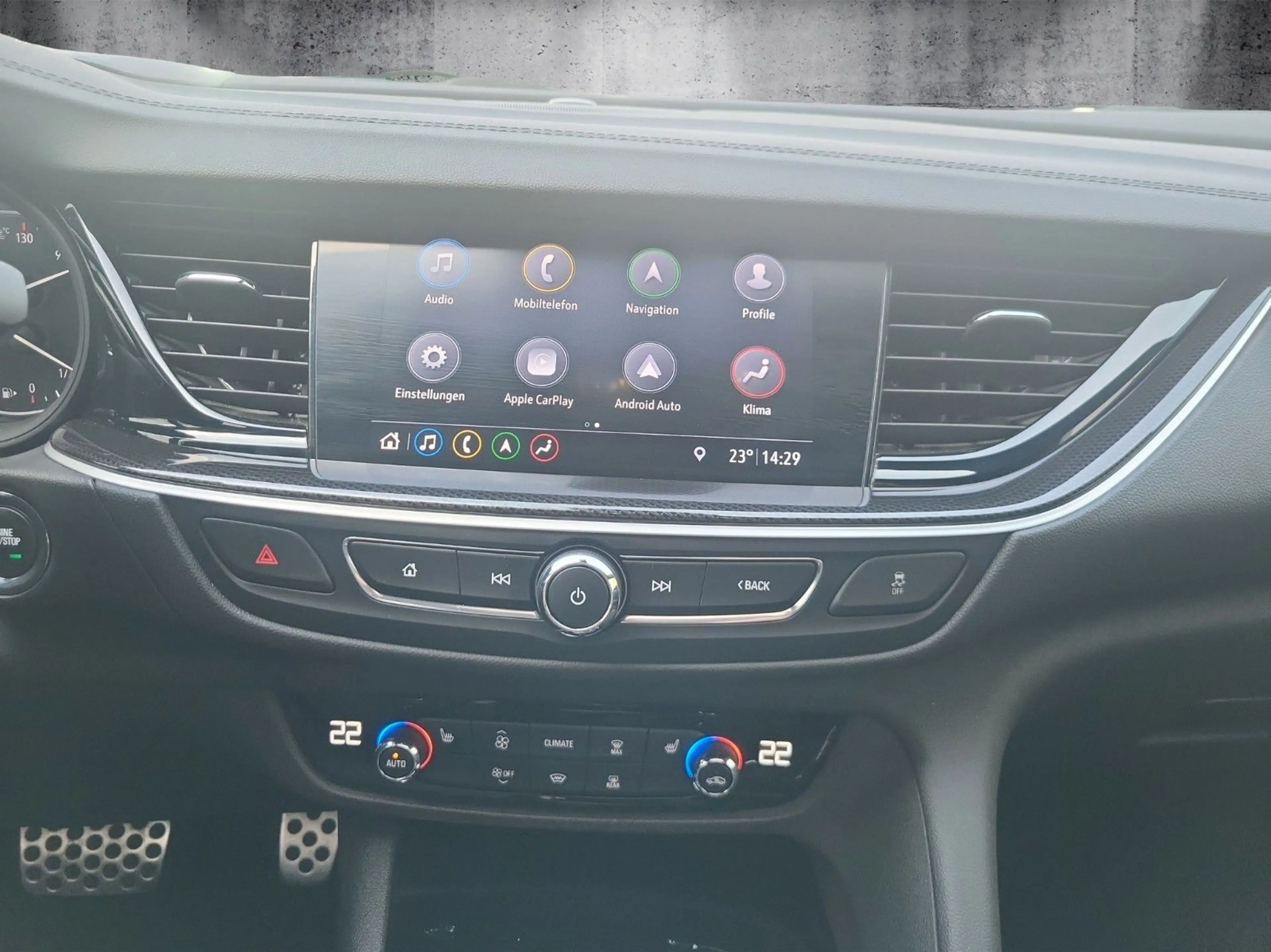 Opel Insignia B ST Premium "Ultimate" 1-Hand/Panorama — photo 16