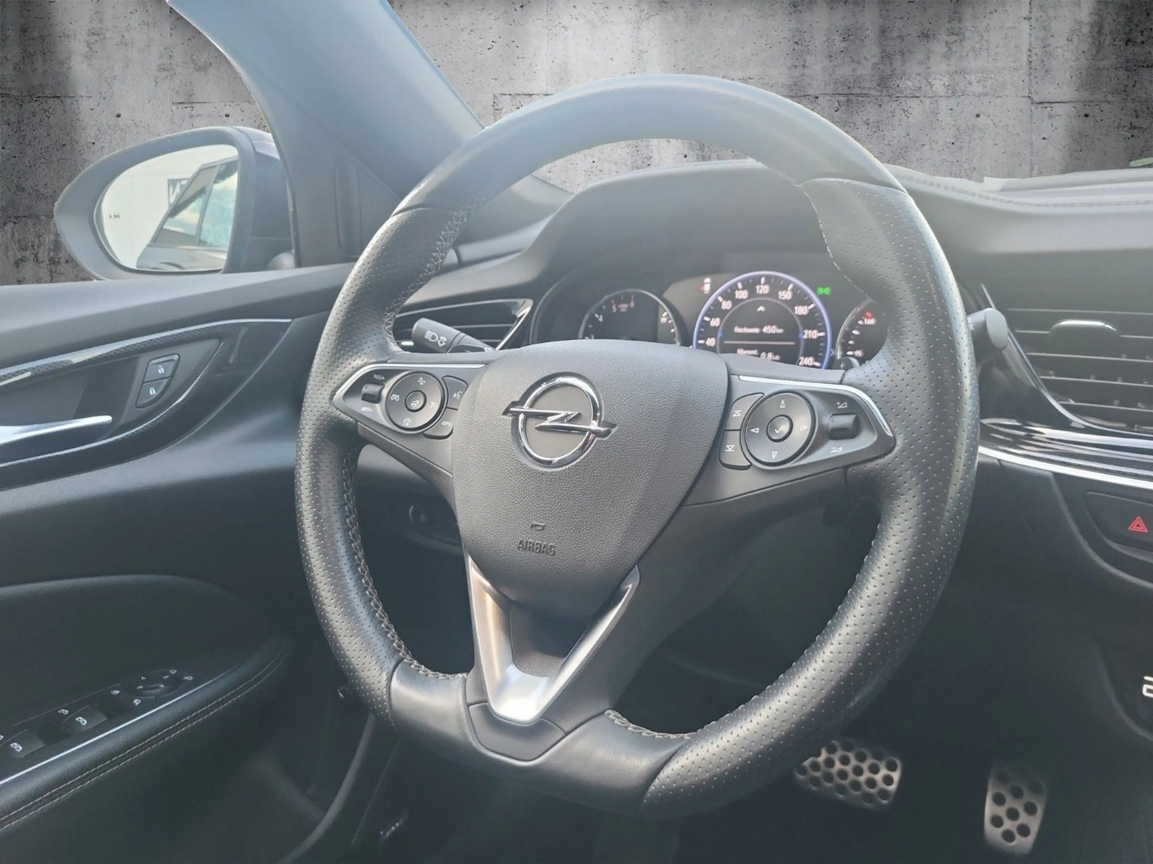 Opel Insignia B ST Premium "Ultimate" 1-Hand/Panorama — photo 15