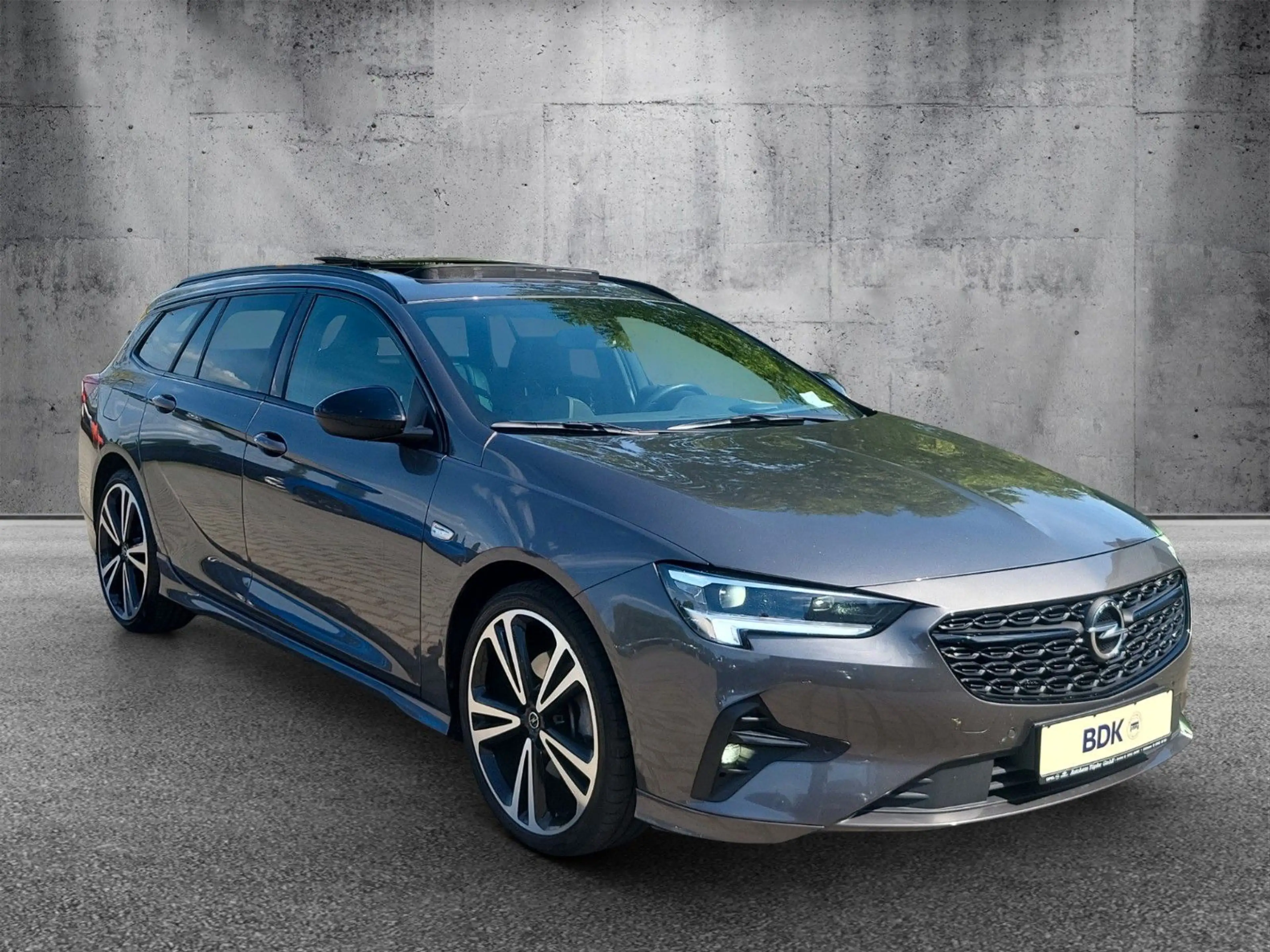 Opel Insignia B ST Premium "Ultimate" 1-Hand/Panorama — photo 4