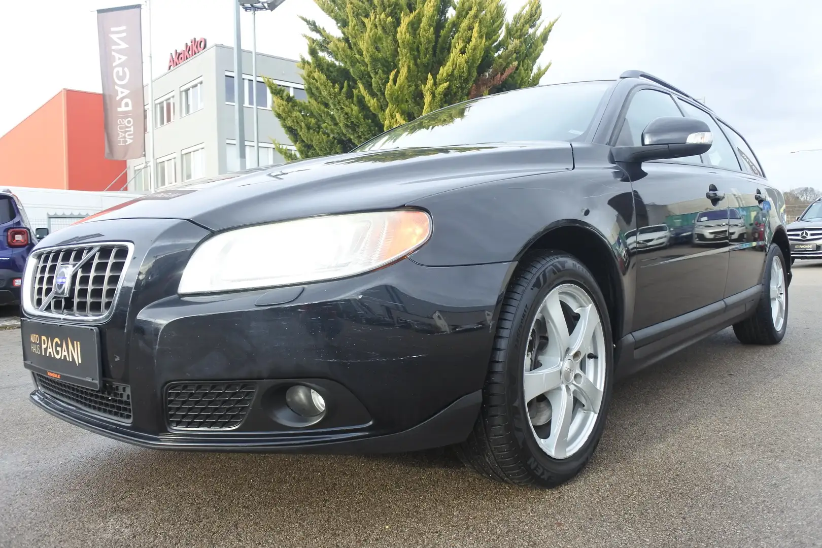 Volvo V70 V70 D5 Summum Geartronic Aut./LEDER/SERVICE - 2