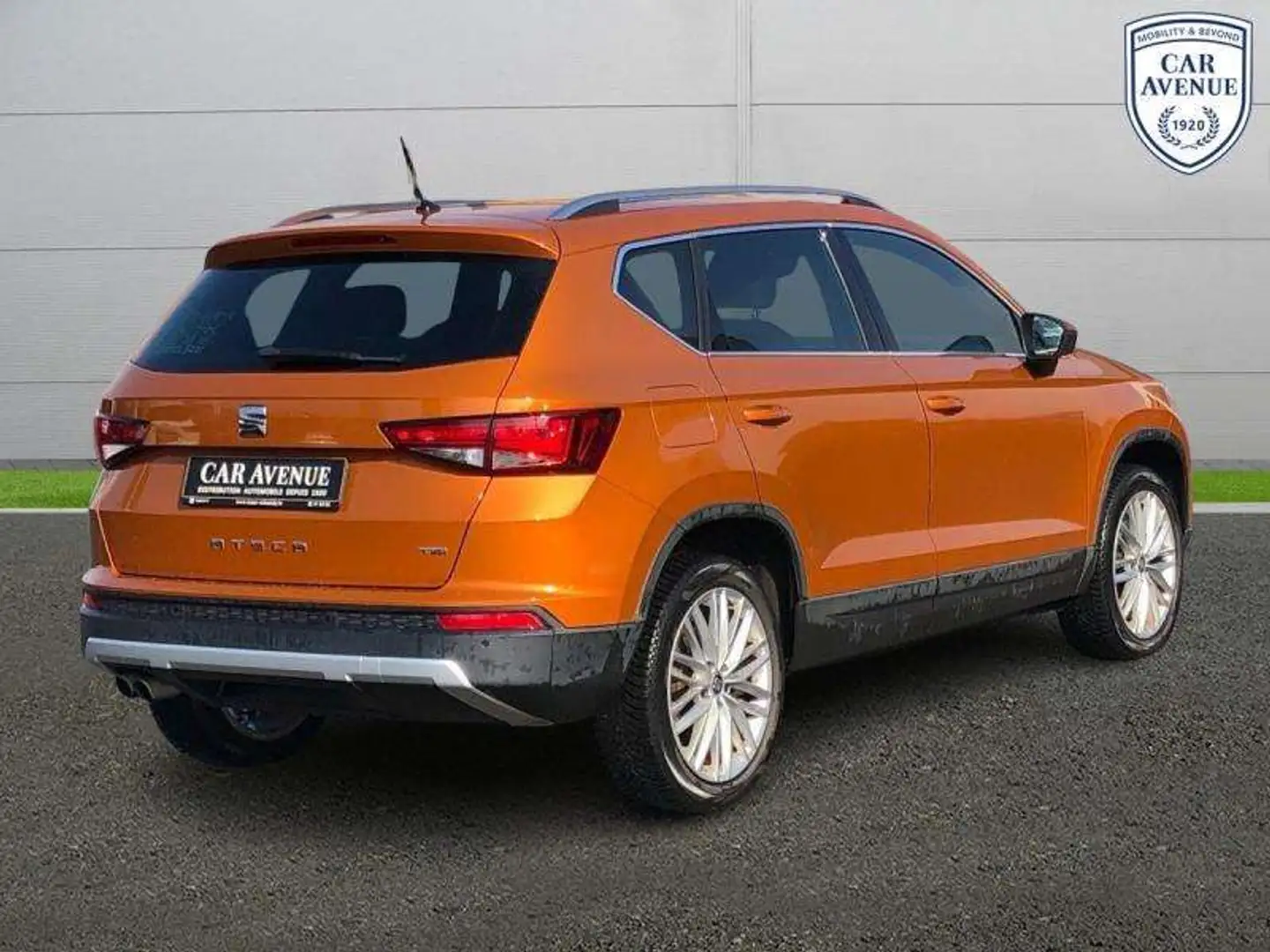 SEAT Ateca 1,4 TSi 150 DSG7 Excellence Orange - 2