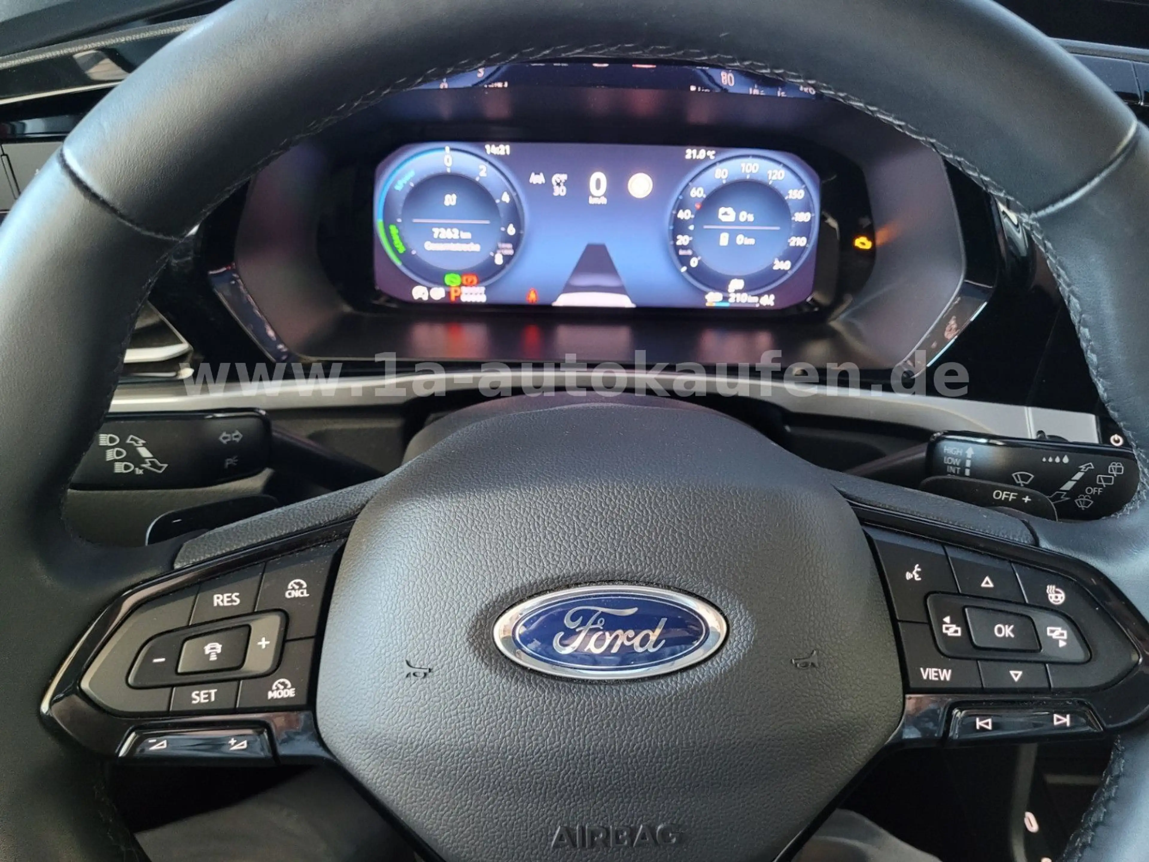 Ford Tourneo Connect L1 Plug-in Hybrid Active m. ACC — photo 9