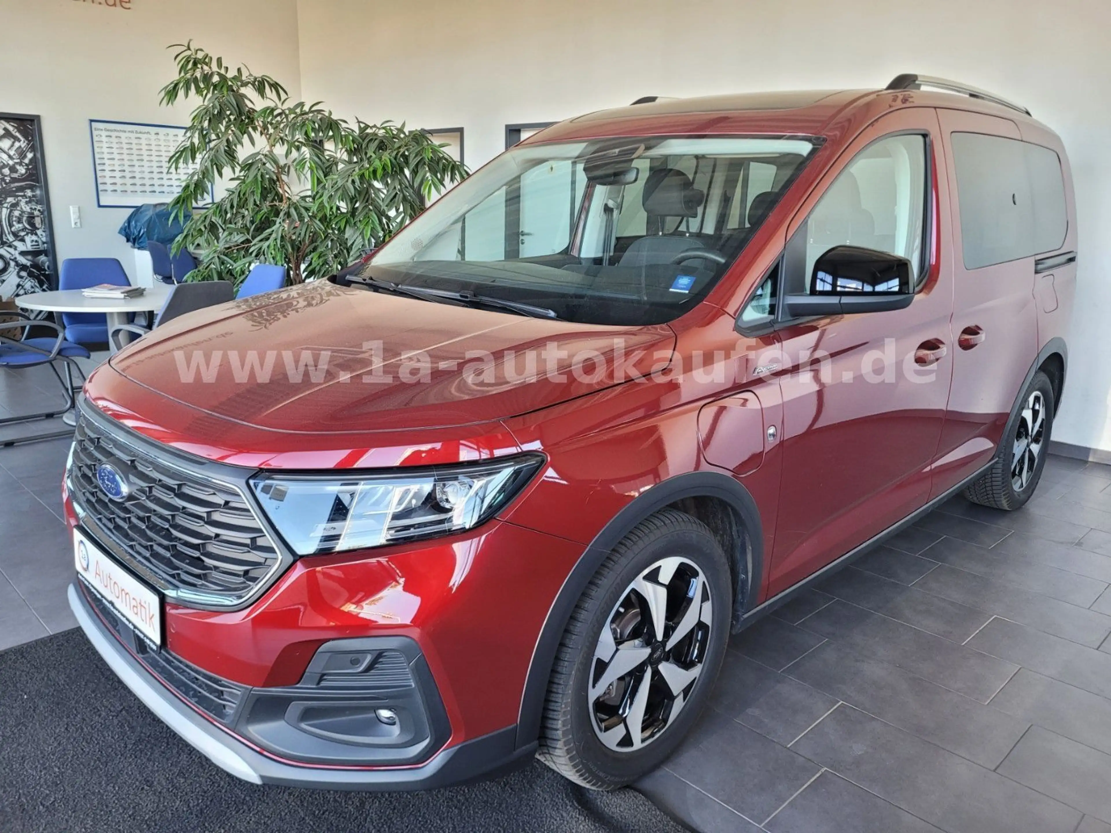 Ford Tourneo Connect L1 Plug-in Hybrid Active m. ACC — photo 2