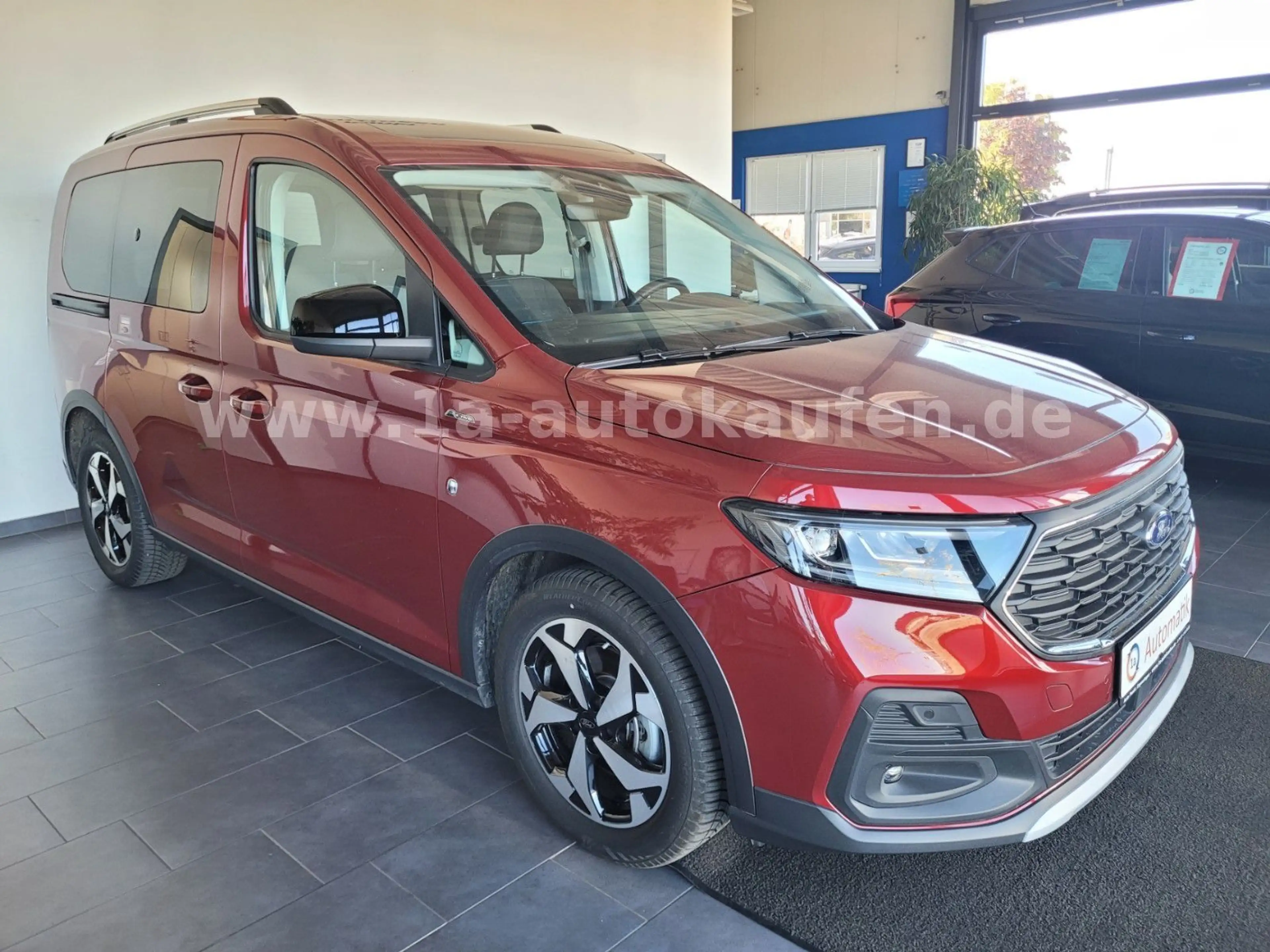 Ford Tourneo Connect L1 Plug-in Hybrid Active m. ACC — photo 3