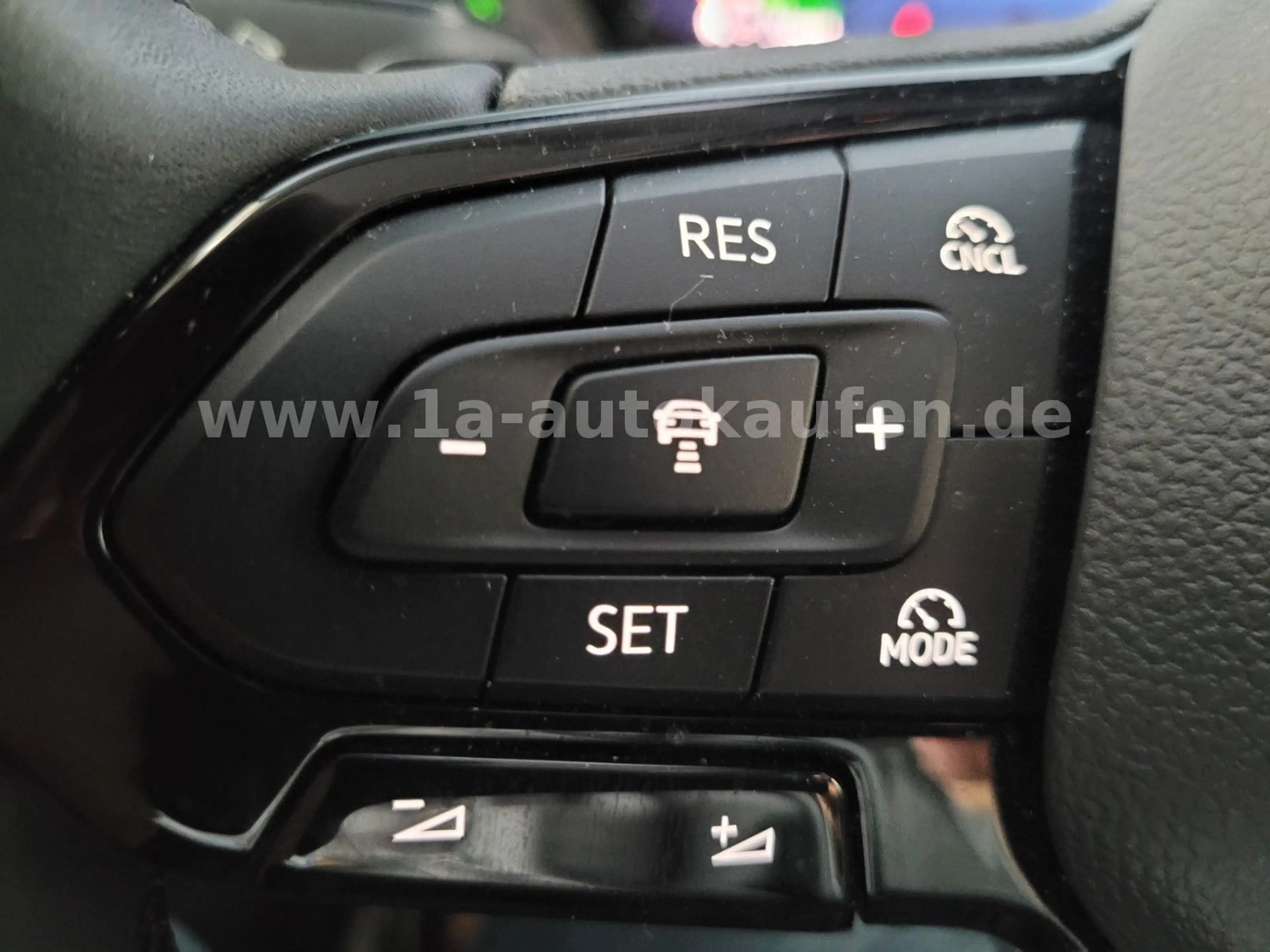 Ford Tourneo Connect L1 Plug-in Hybrid Active m. ACC — photo 10