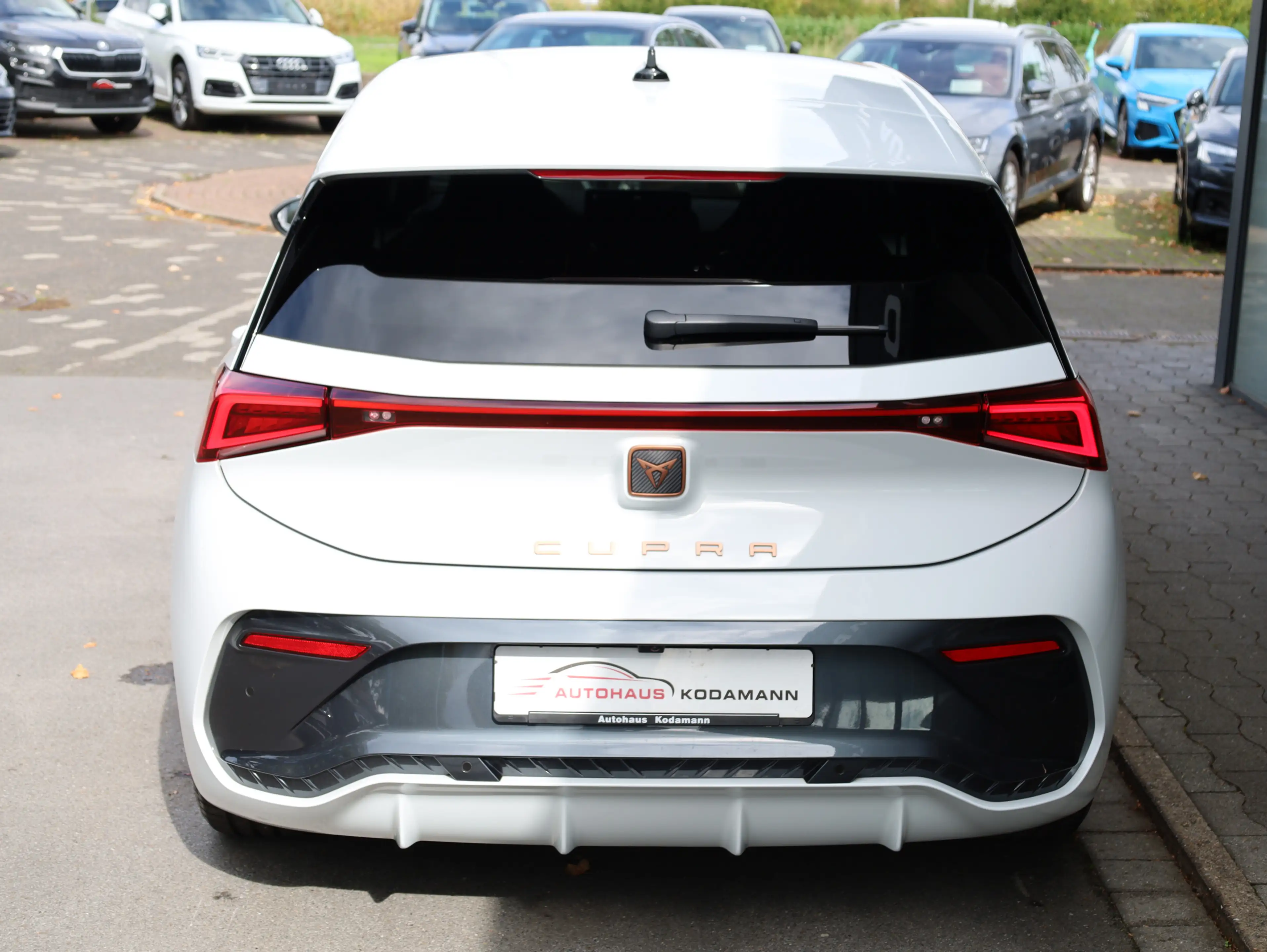 CUPRA Born 150 kW*ACC*Kamera*Parkassistent*Wärmepumpe* — photo 7