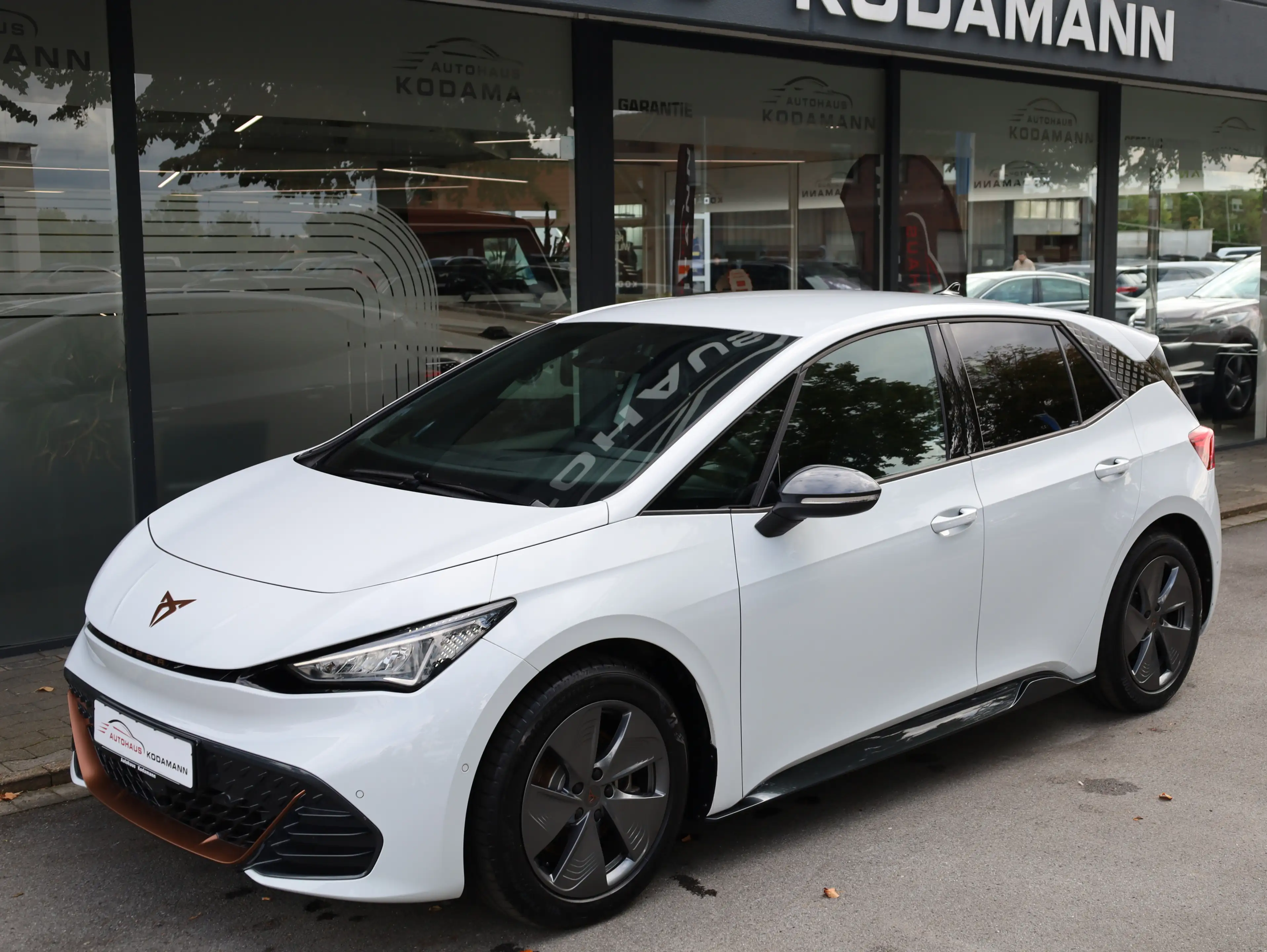 CUPRA Born 150 kW*ACC*Kamera*Parkassistent*Wärmepumpe* — photo 4