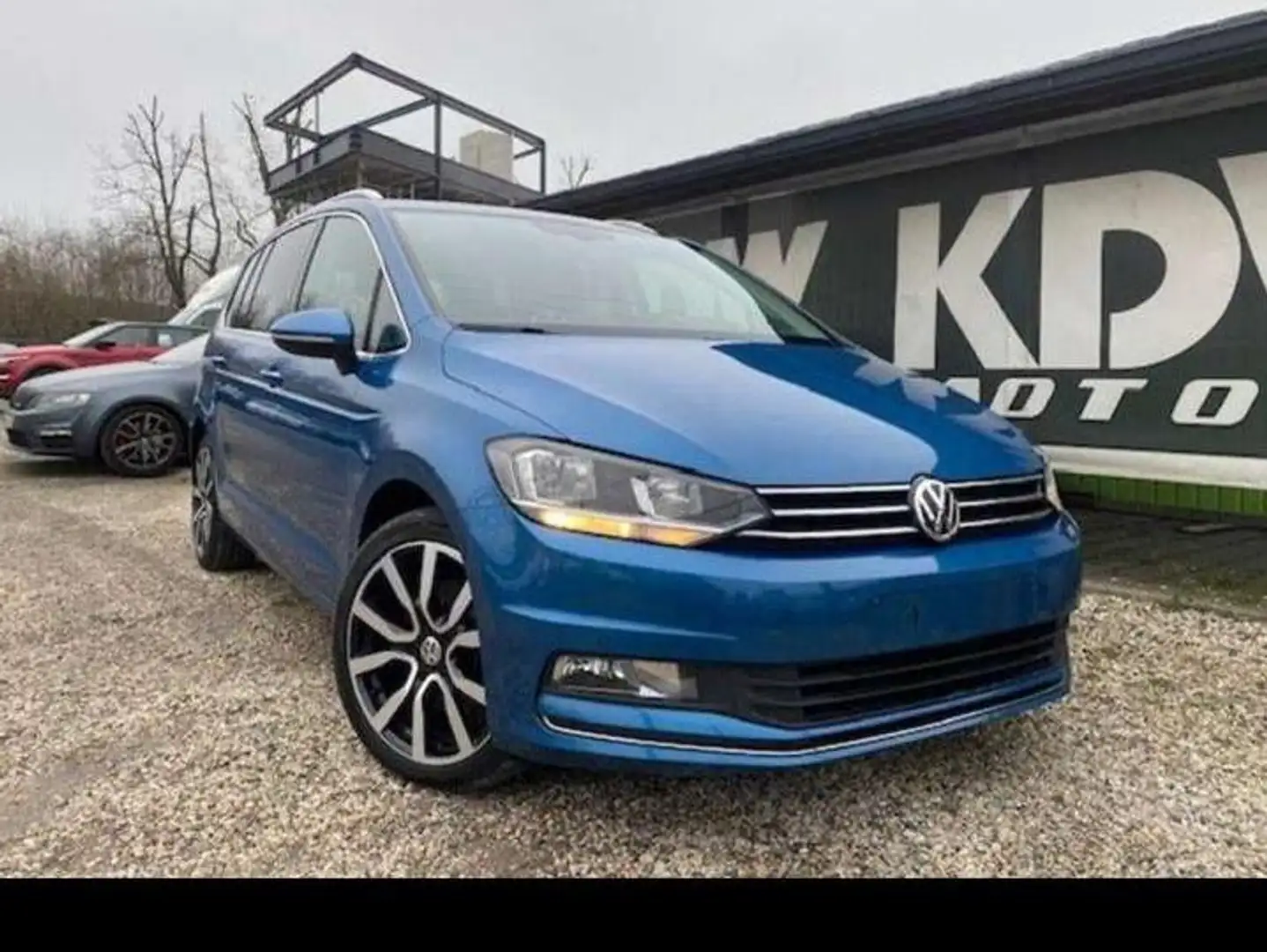 Volkswagen Touran 1.6 TDi SCR Highline DSG Blau - 1