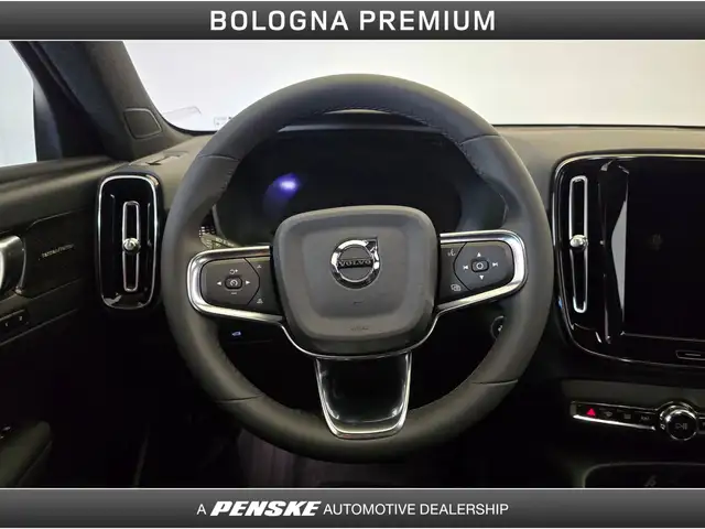 Volvo XC40 view 18