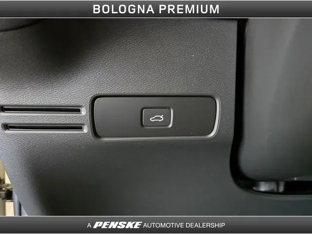 Volvo XC40 view 30